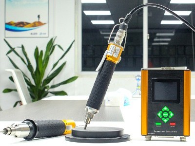 伺服電批加上機器人視覺，究竟是什么效果？-堅豐股份